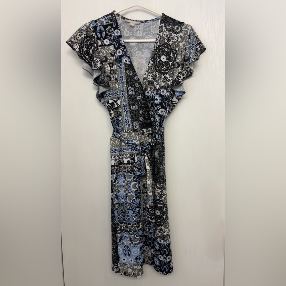 Sunny Leigh Floral Wrap Midi Dress in Blue and Black